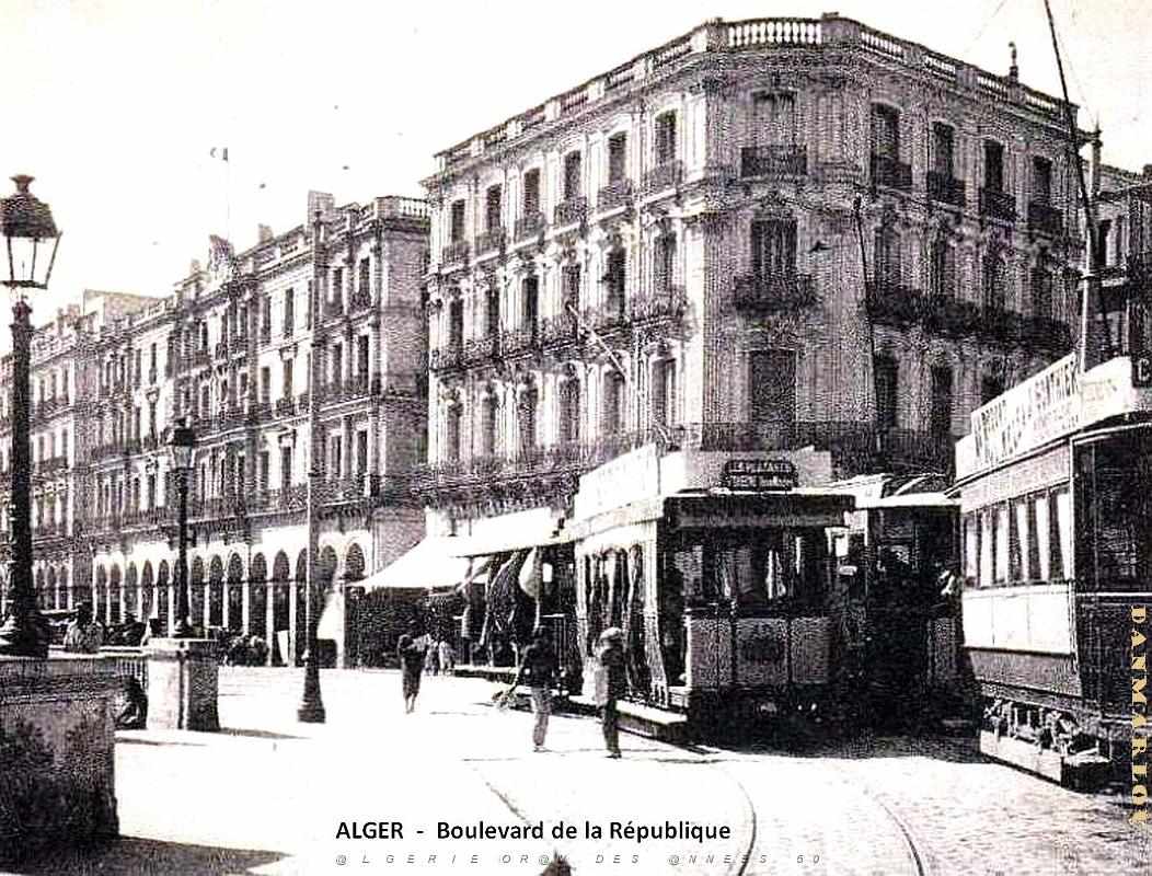 Alger- Boulevard de la Republique.jpg